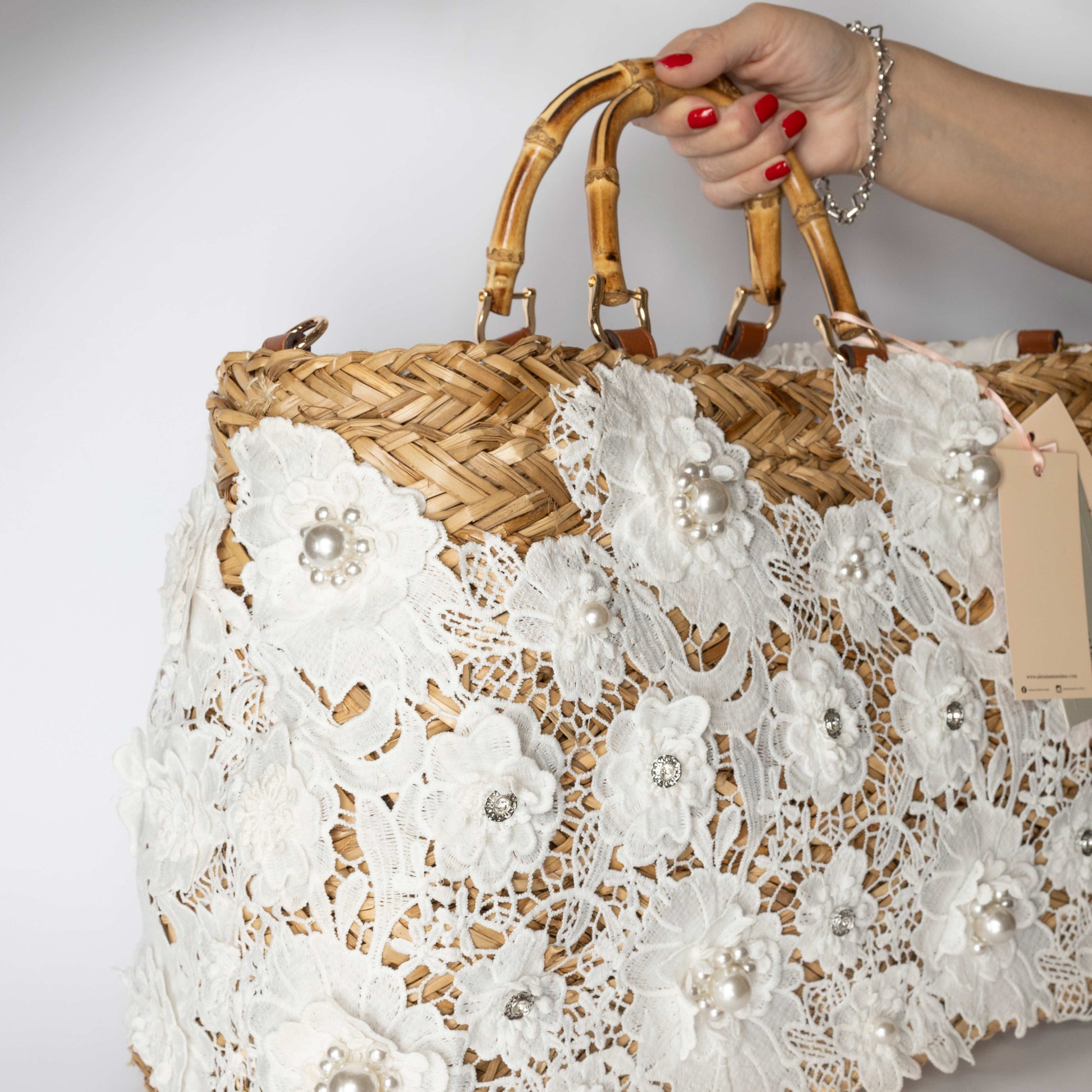 Borsa in Paglia con Ricami in Pizzo e Perle