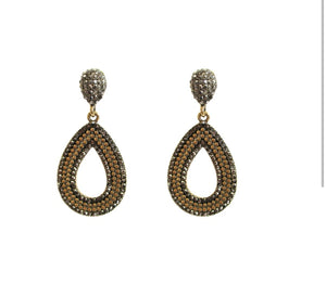 Orecchini argentati a goccia Dolman