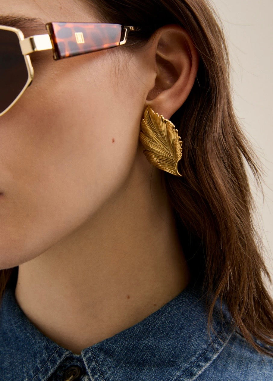 Orecchini dorati rigati Nalì